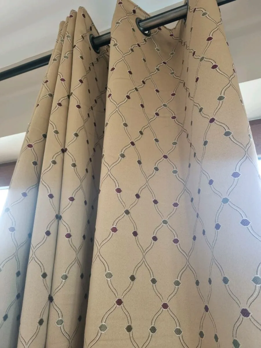 Curtains - Image 1