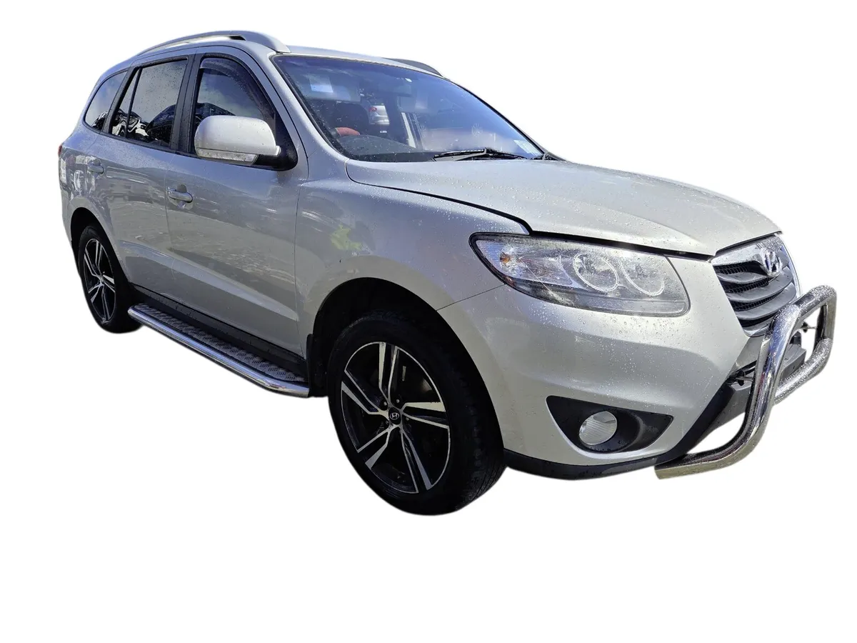2011 HYUNDAI SANTA FE For Breaking/Dismantling - Image 1