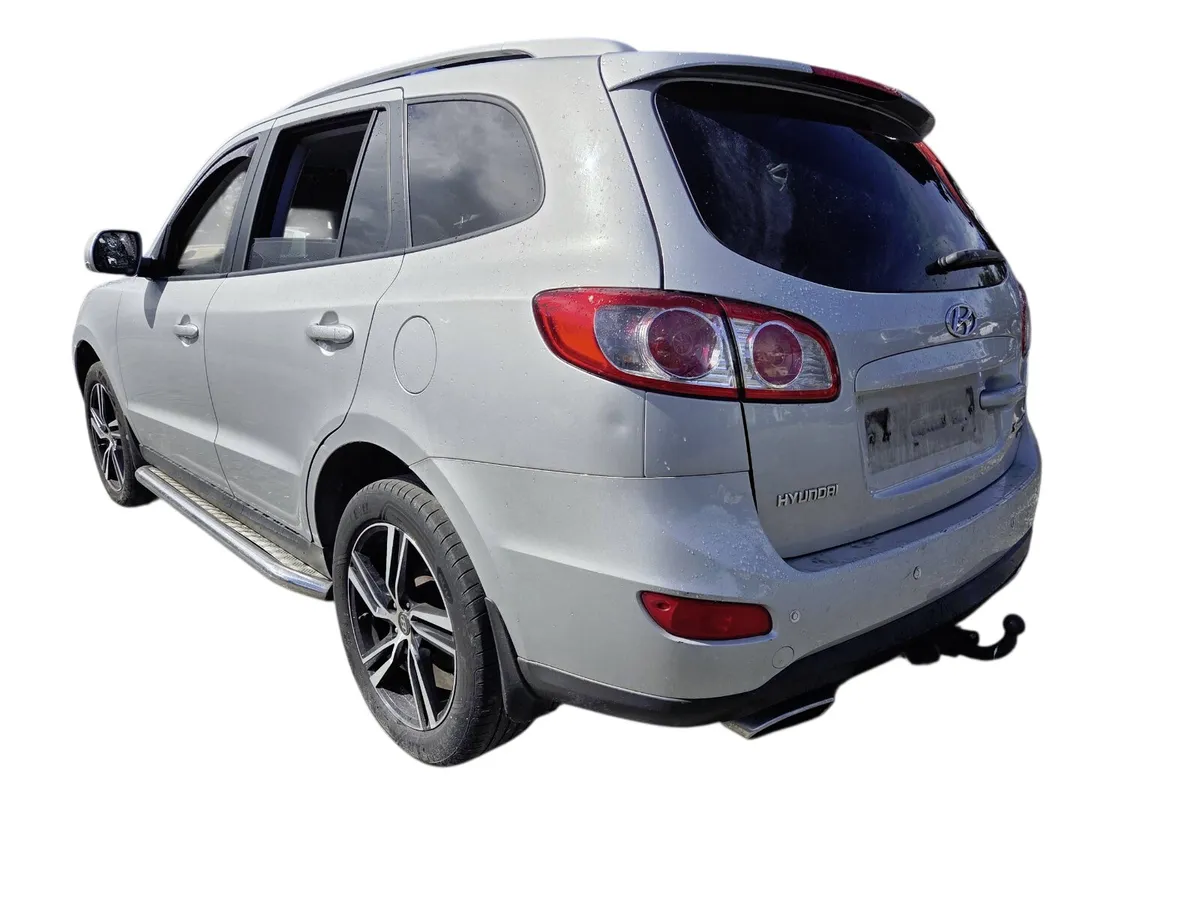 2011 HYUNDAI SANTA FE For Breaking/Dismantling - Image 4