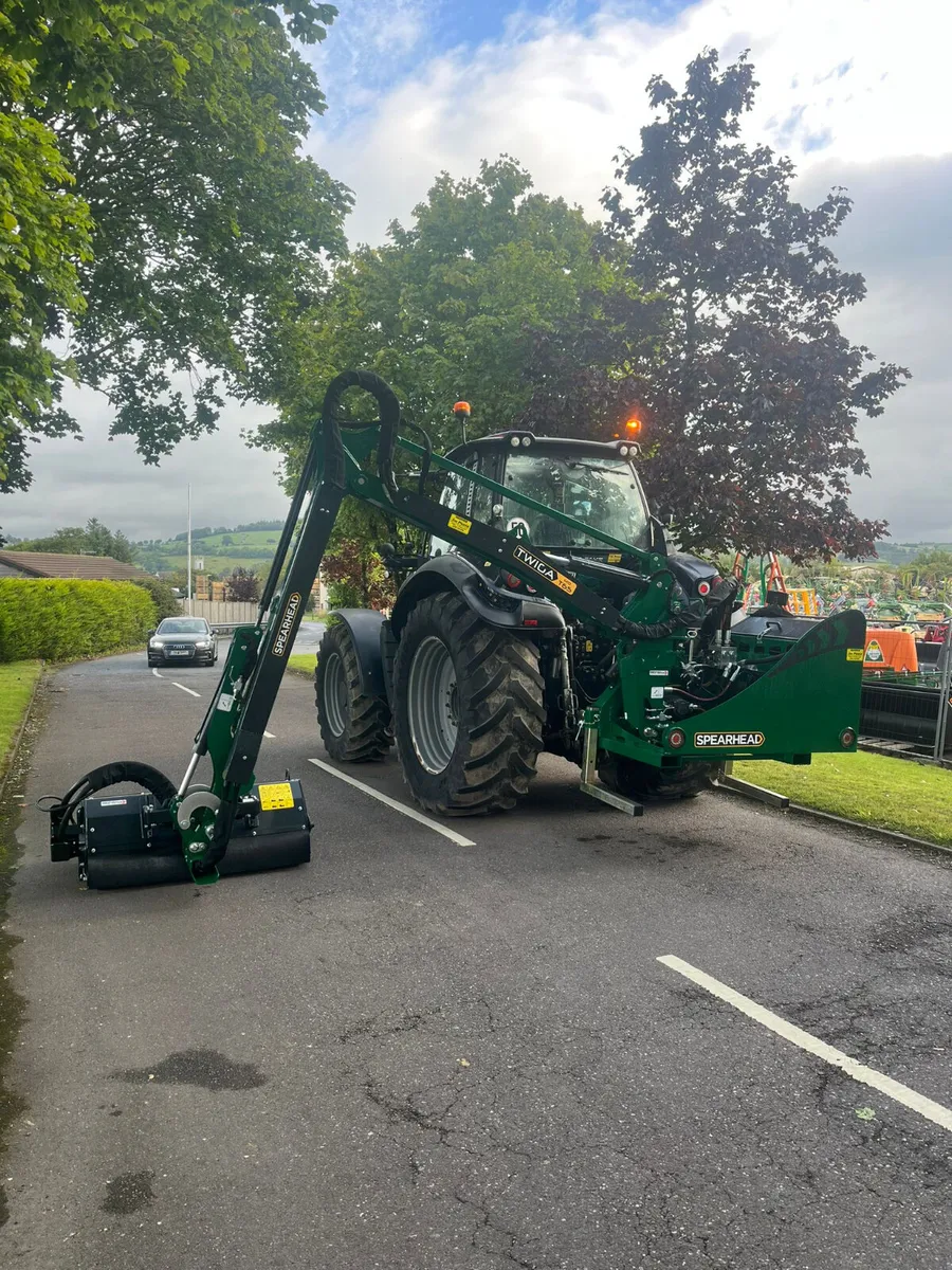 New Spearhead Hedge Cutters - Image 1