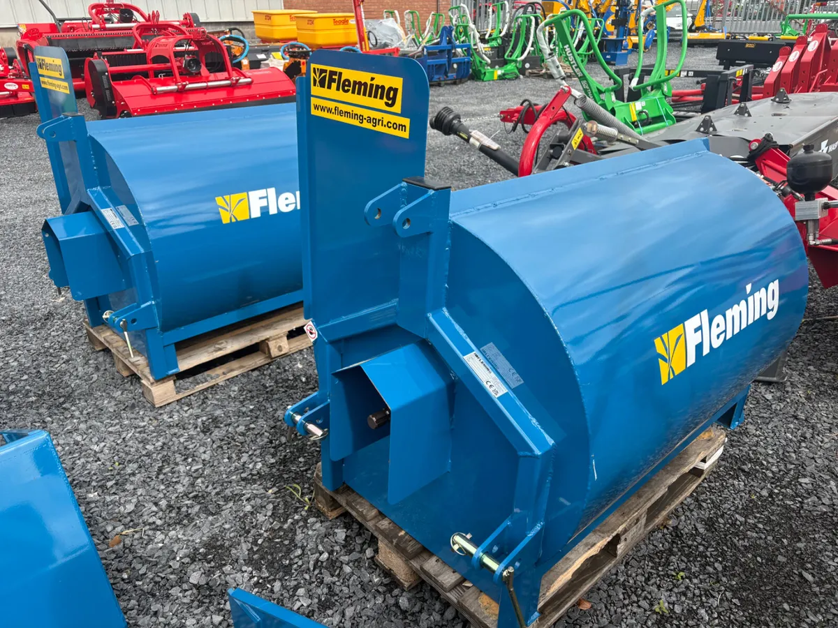 New Fleming MiniMuck Spreaders - Image 2