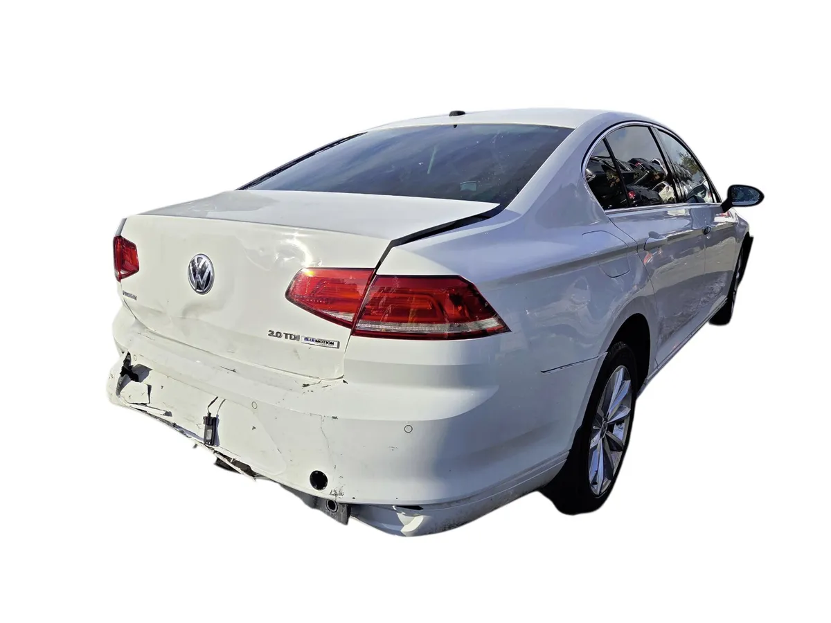 2015 VOLKSWAGEN PASSAT For Breaking/Dismantling - Image 3