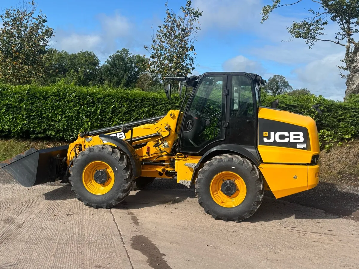 Jcb TM 320 - Image 2