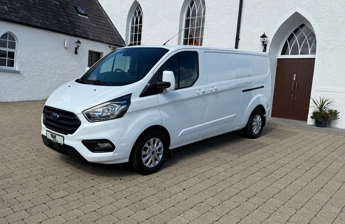2021 (212reg) Ford Transit Custom LWB Fully Loaded - Image 3