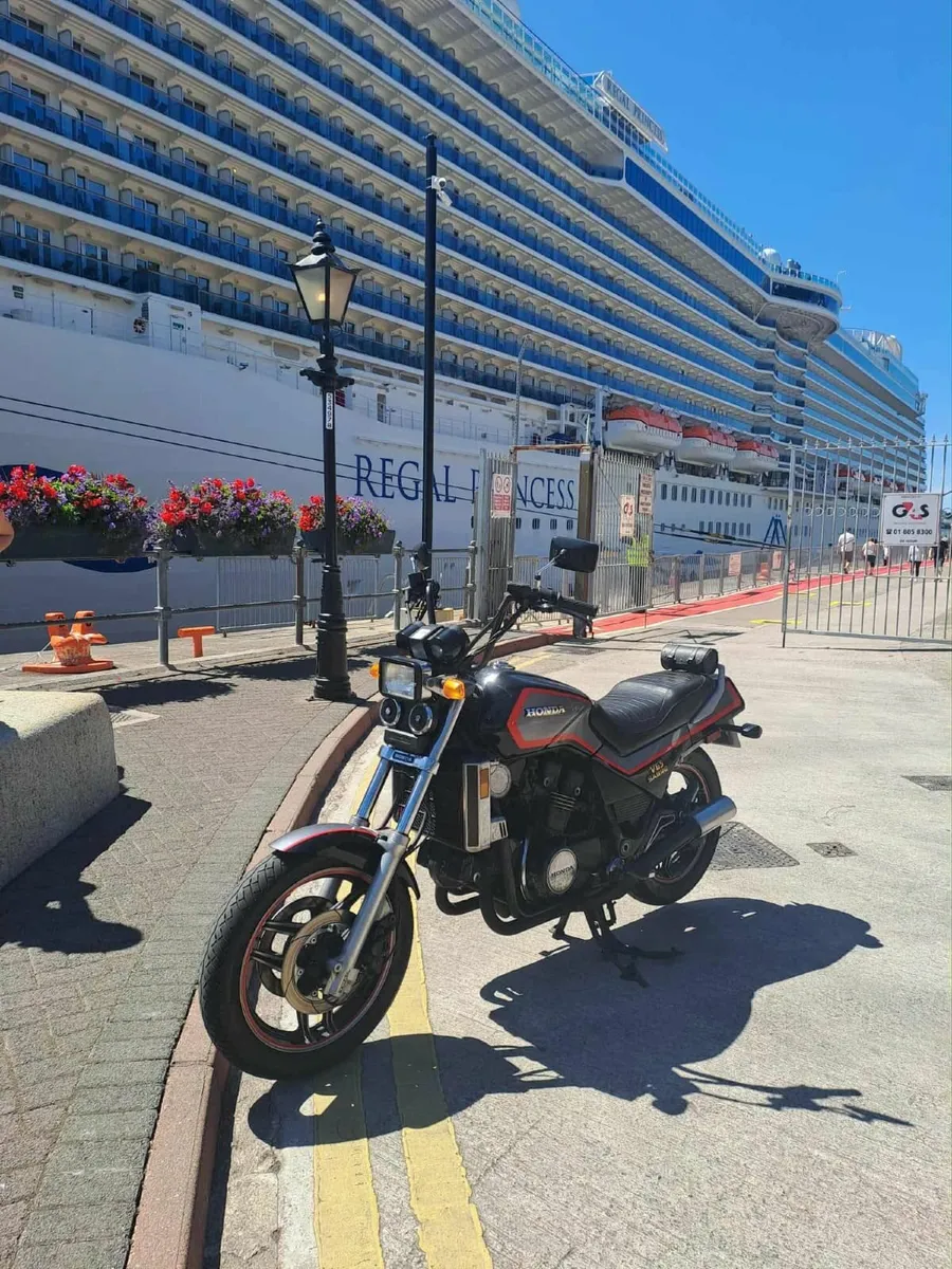 Honda V4 1100 - Image 4