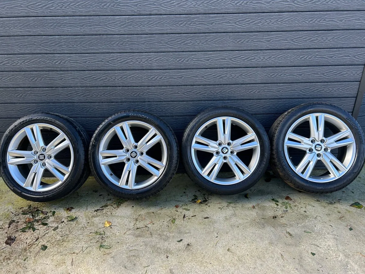 18” GENUINE SEAT LEON ALLOY WHEELS & TYRES - Image 2