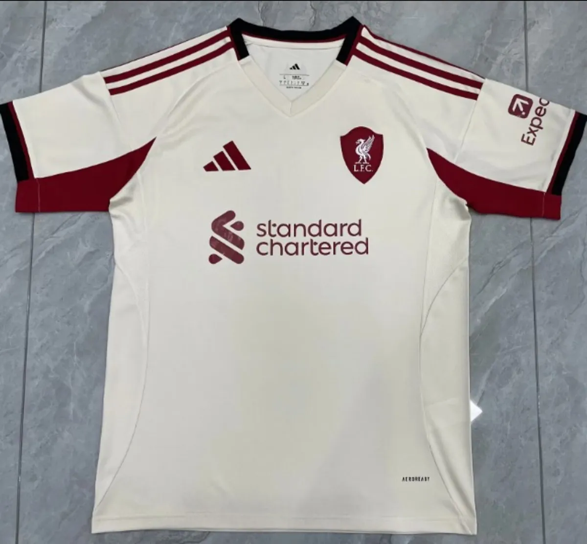 Liverpool home and  away kit season 25/26 - Image 3