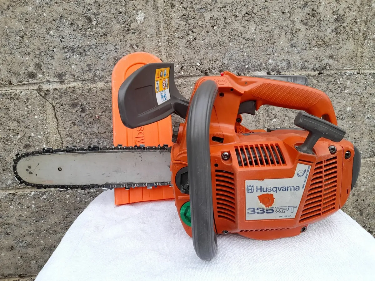 selling chainsaw - Image 1