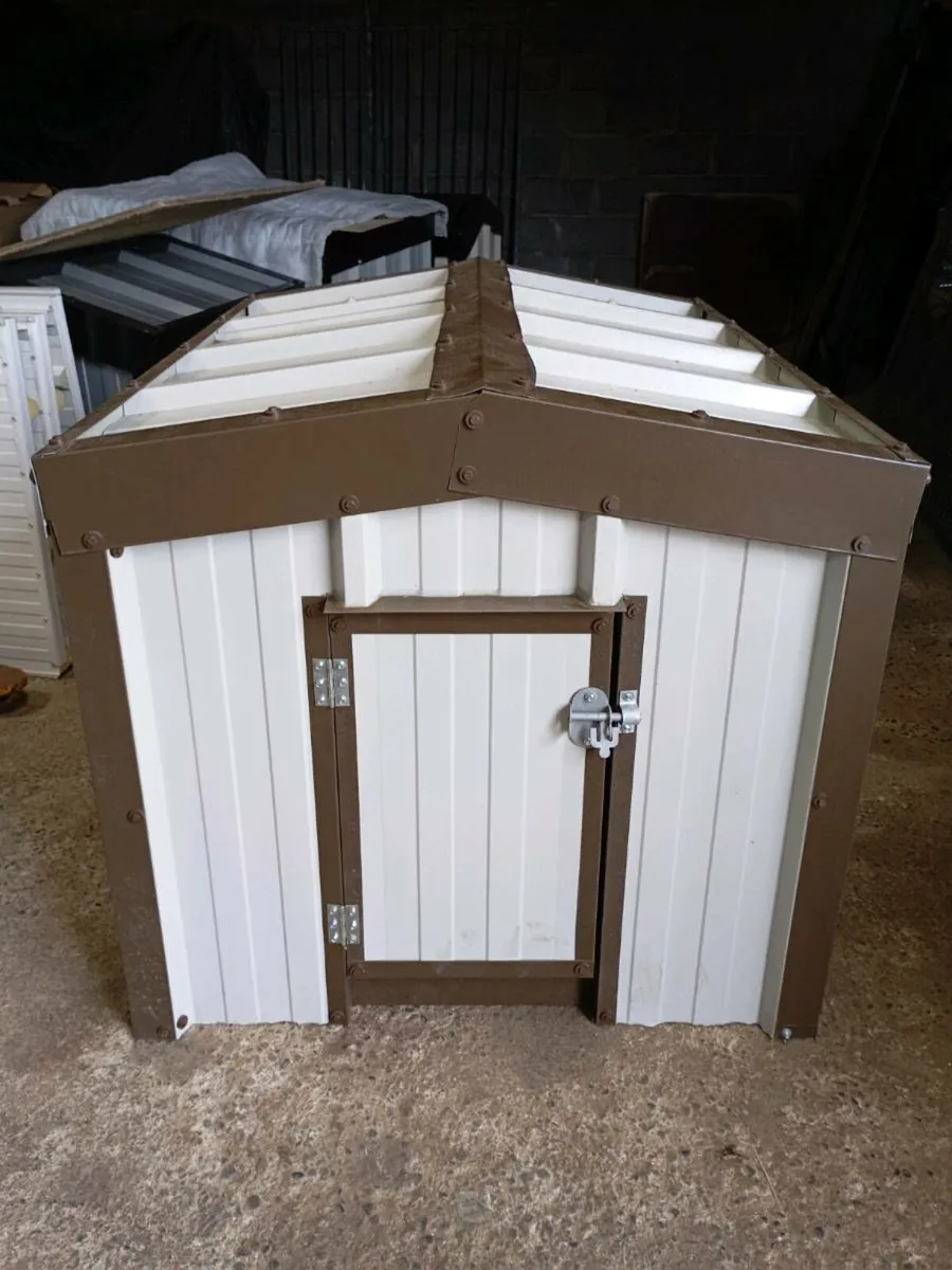 Insulated steel dog house kennel - Image 4