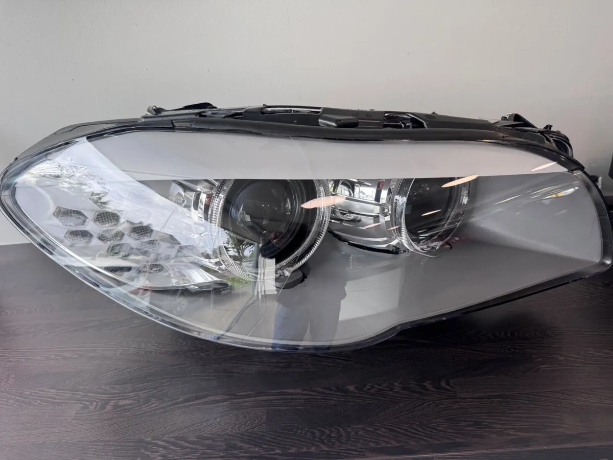 2012 BMW 5 Series Drivers Headlight - Image 1