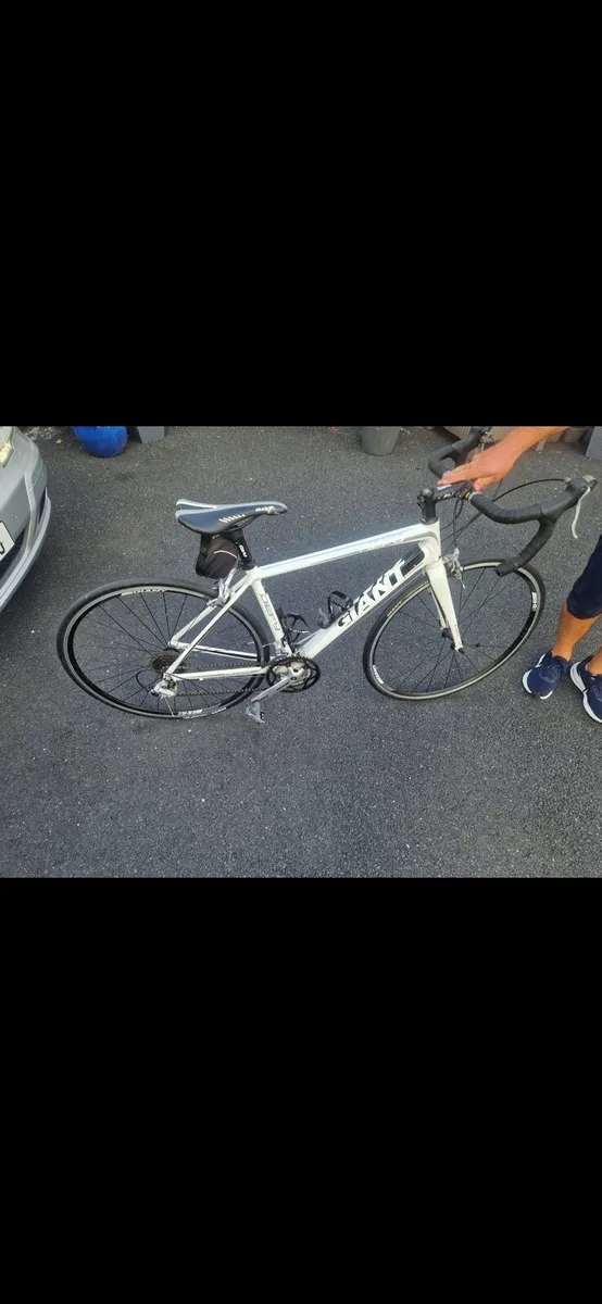 Giant defy 4 small - Image 1