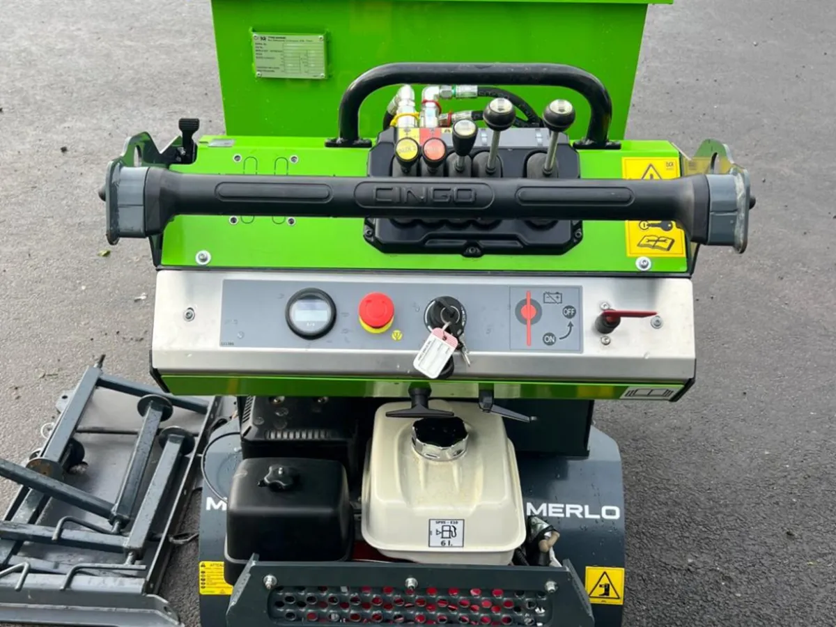 MERLO CINGO M700TD TRACKED HI TIP DUMPER - Image 3