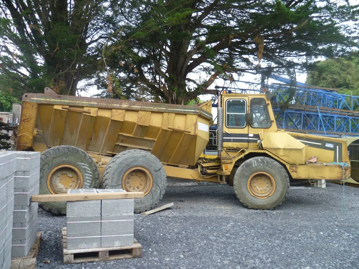 Dump truck - Image 2