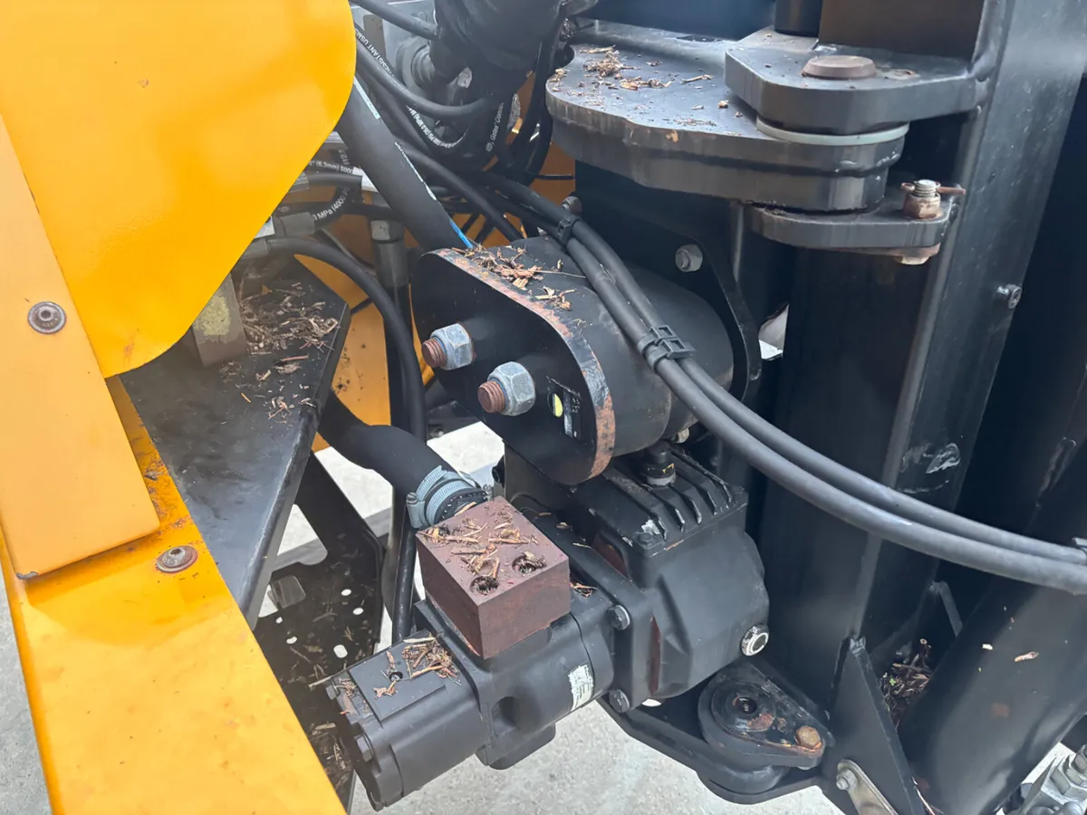 McConnel PA5360 Hedgecutter - Image 3