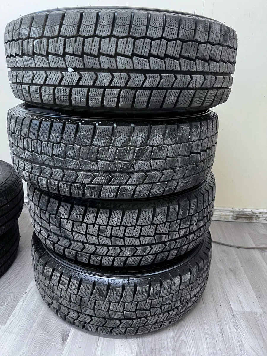 15 inch Steel Wheels with 4 new Dulop Tyres - Image 3