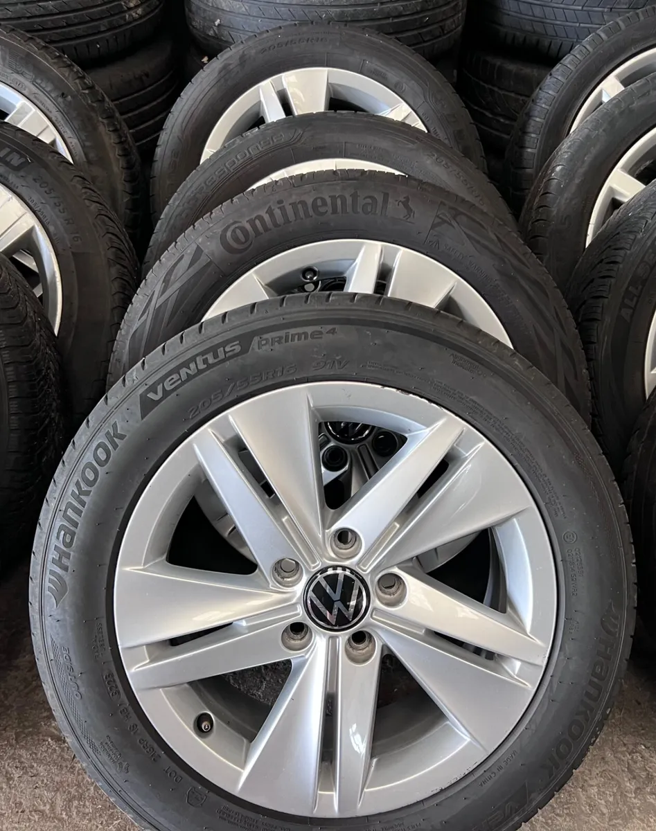 R16 Volkswagen  Original genuine  factory sport al - Image 2