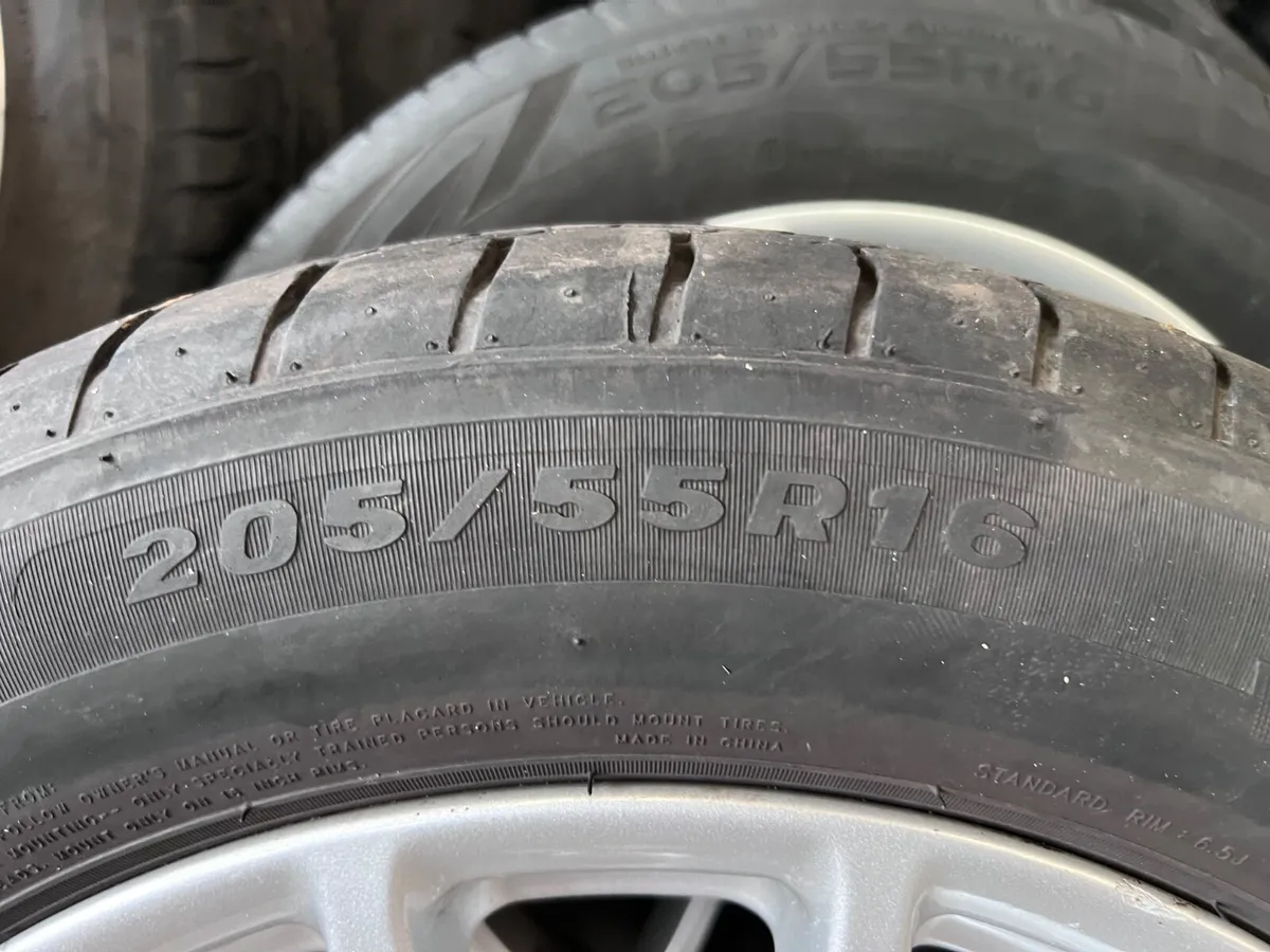 R16 Bmw Original genuine  factory sport alloys - Image 3