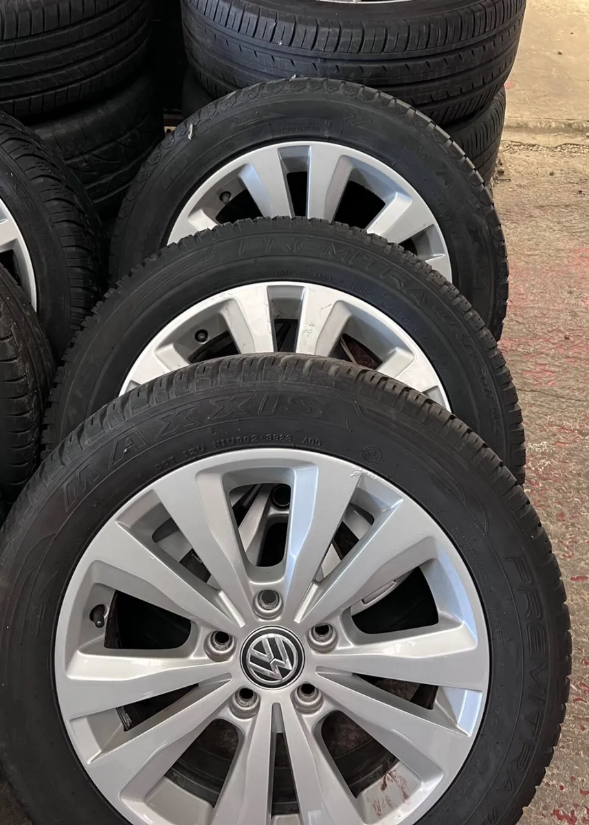 R16 Volkswagen  Original genuine  factory sport al - Image 2