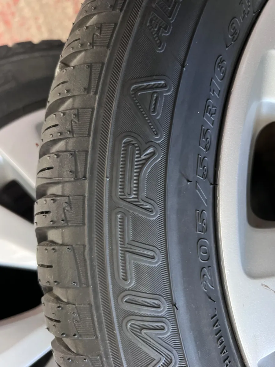 R16 Volkswagen  Original genuine  factory sport al - Image 3