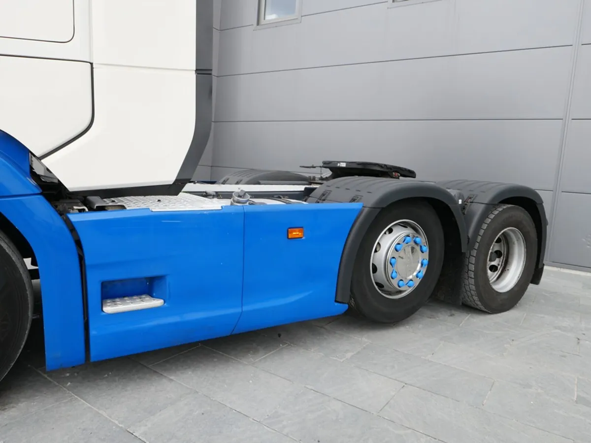 Scania S450 N/G Highline 6x2 Midlift Auto gearbox - Image 4