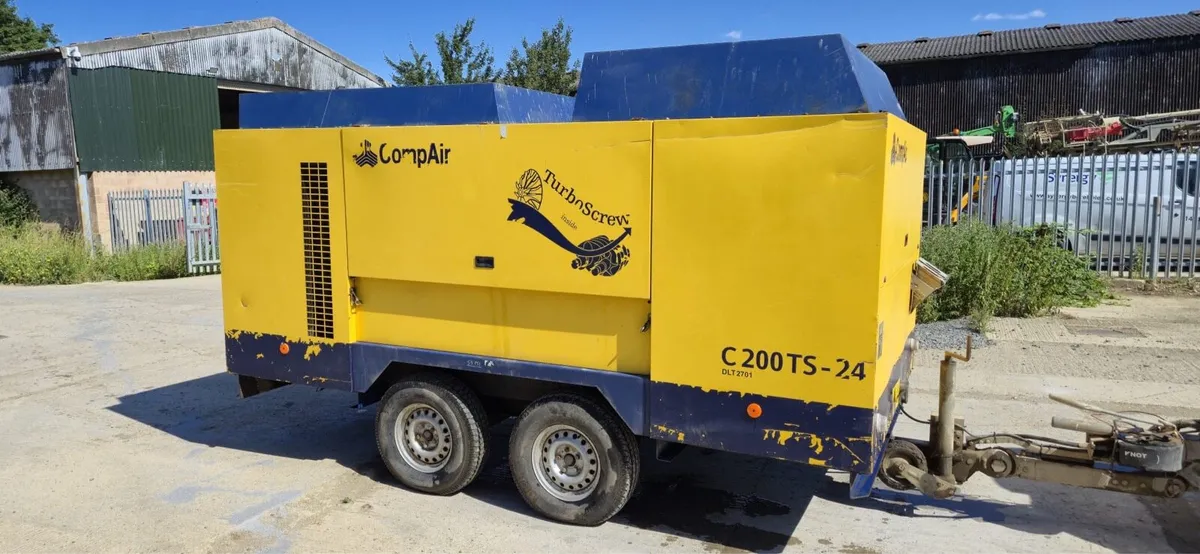 Compair Compressor - Image 1