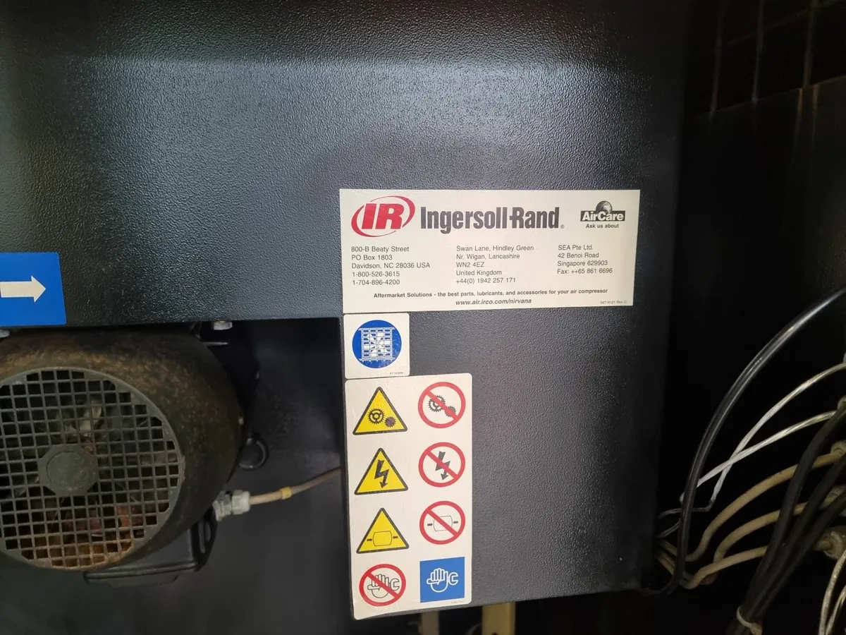 Ingersoll Rand Air Compressor - Image 4