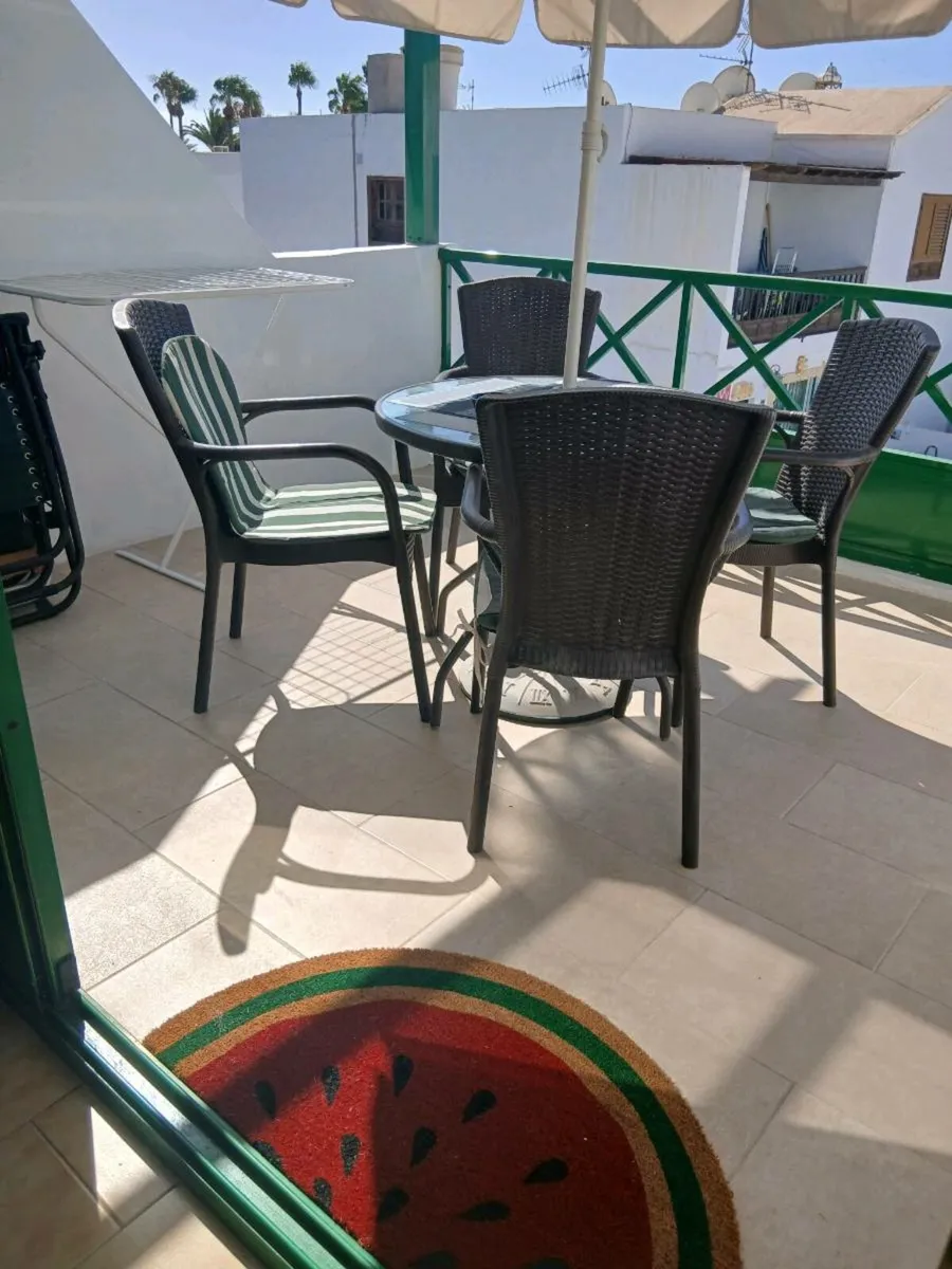 Lanzarote Puerto del Carmen 2 bed apt holiday let. - Image 4