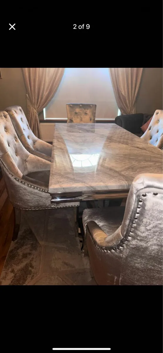 Marble dining table - Image 1