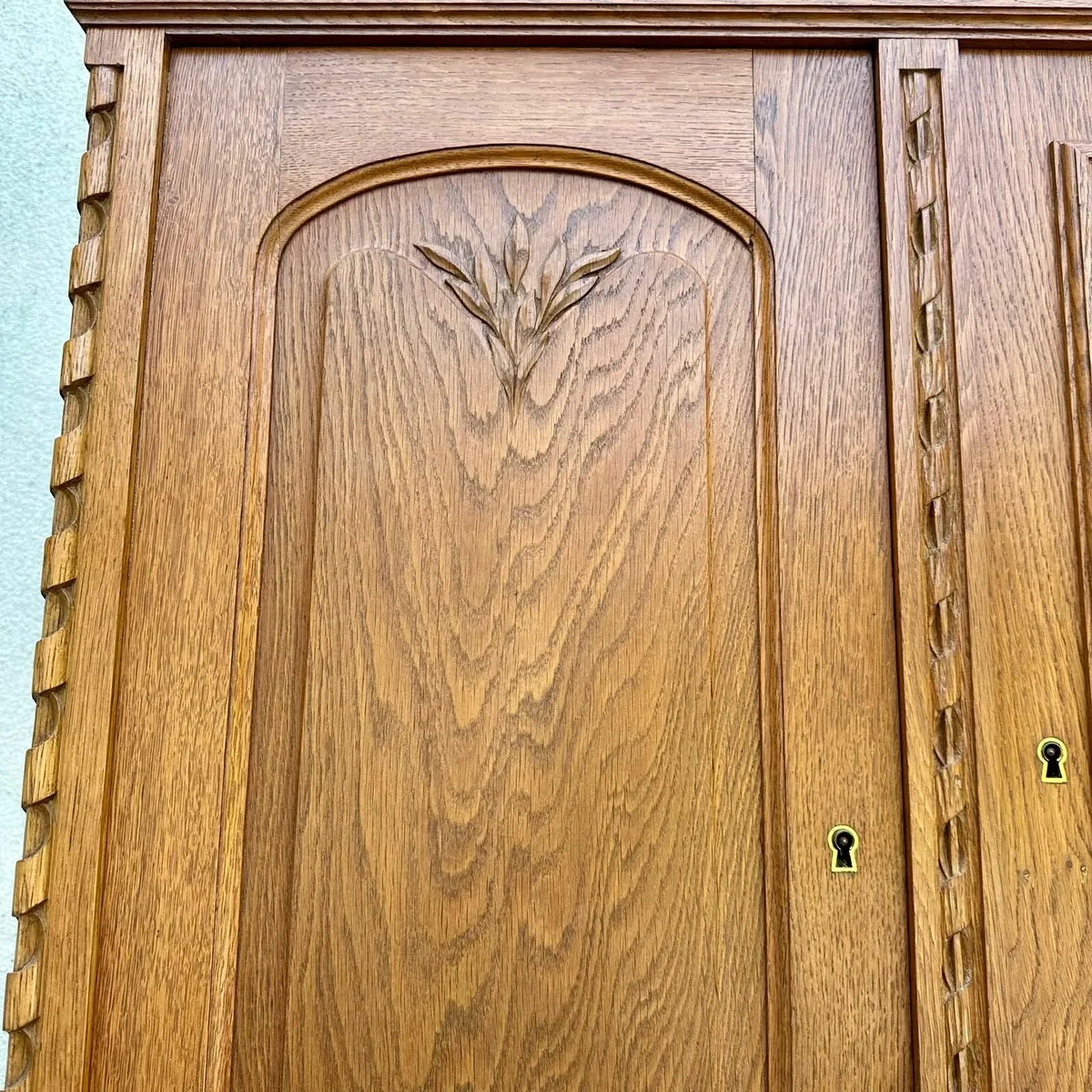 French Art Deco Blonde Oak Kitchen Cabinet, 1920s - Image 4