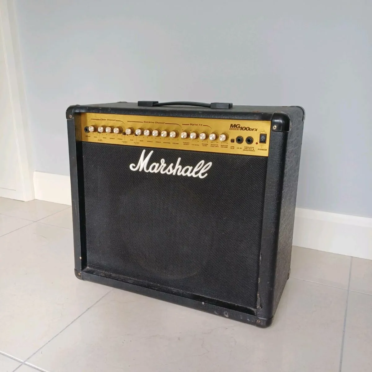 Marshall MG100DFX Guitar Combo Amplifier - Image 1