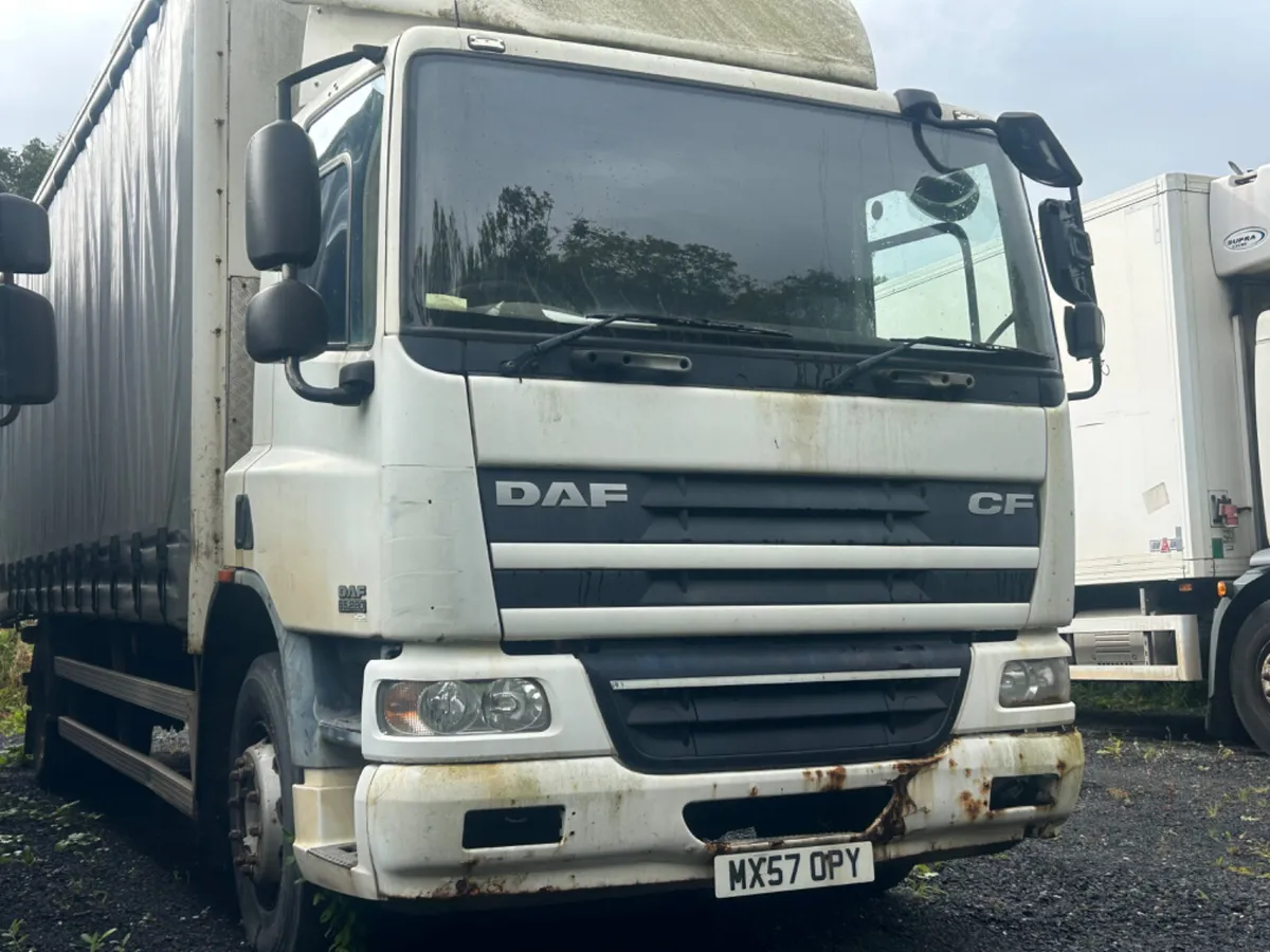 08 Daf cf 65 220 4x2 18 ton Curtainsider - Image 2