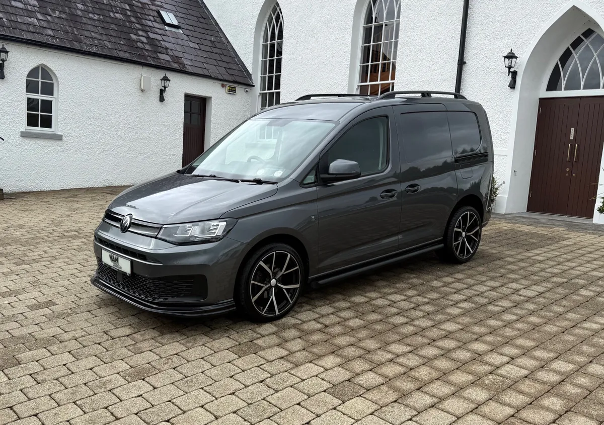 2021 Volkswagen Caddy 2.0 Iridium Grey - Image 3