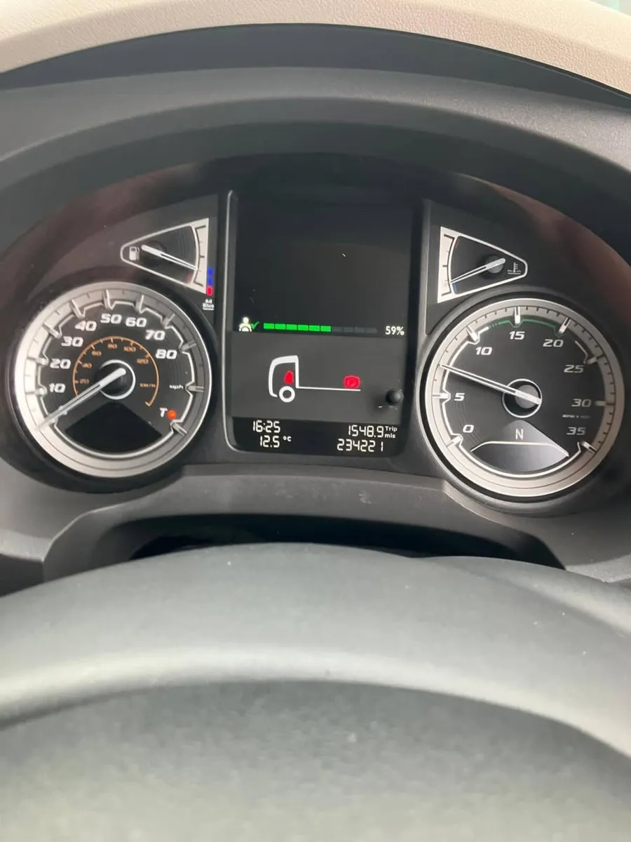 2018 Daf LF45 150 box tail lift - Image 4