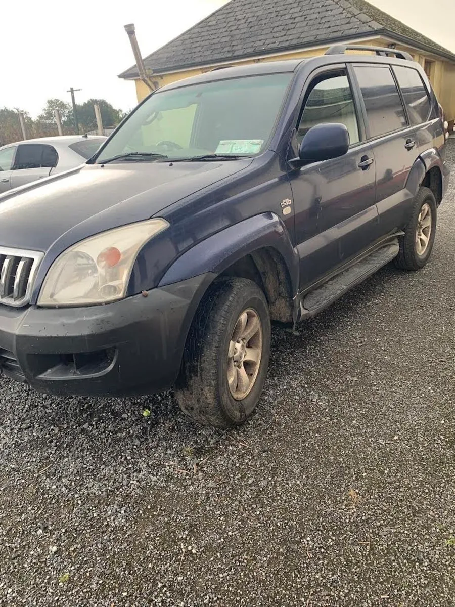 Toyota Land Cruiser jeep - Image 4