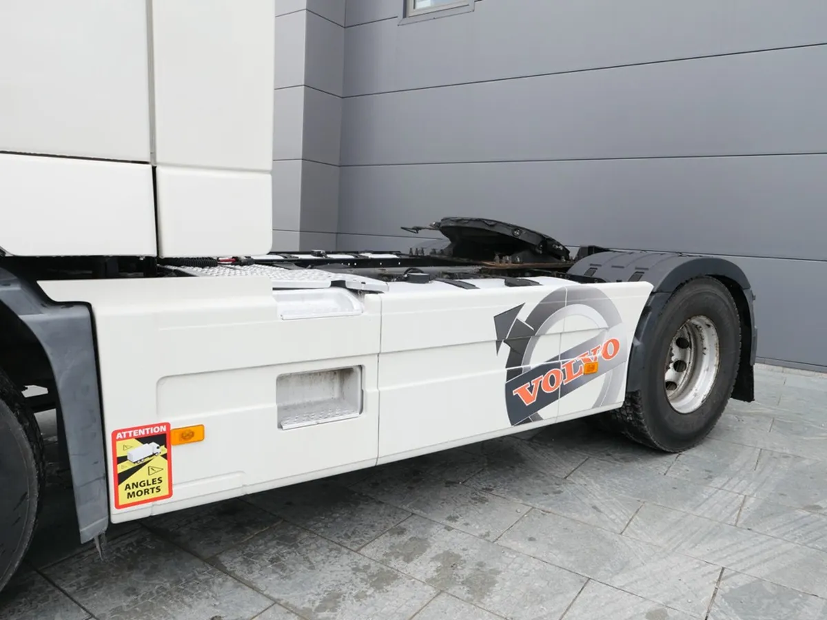 Volvo FH13 500 GTXL 4x2 Ishift Gearbox - Image 4