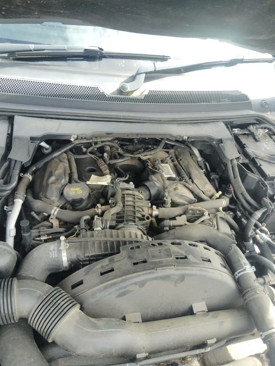 Breaking land rover discovery 2016 - Image 3