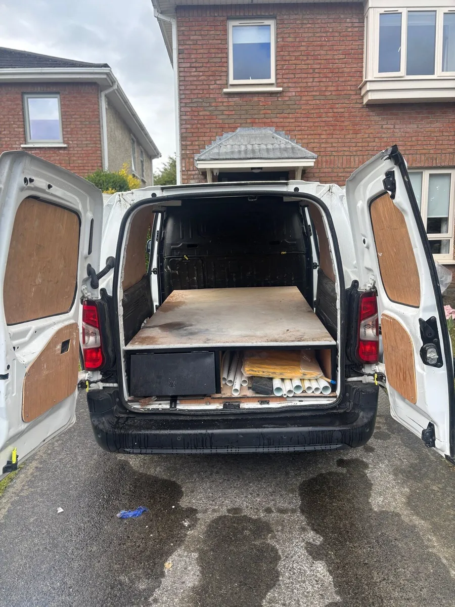 202 Peugeot partner lwb NEW DOE - Image 4