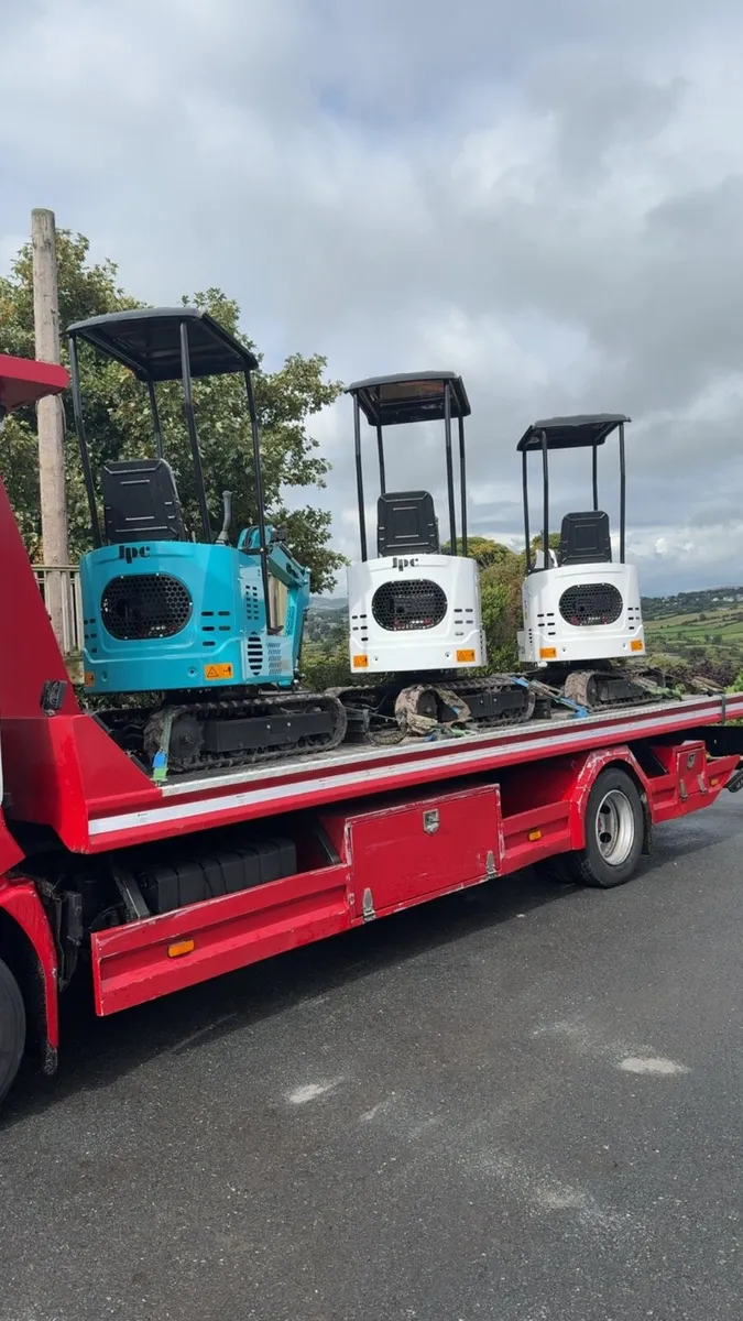 1 ton mini diggers - Image 1