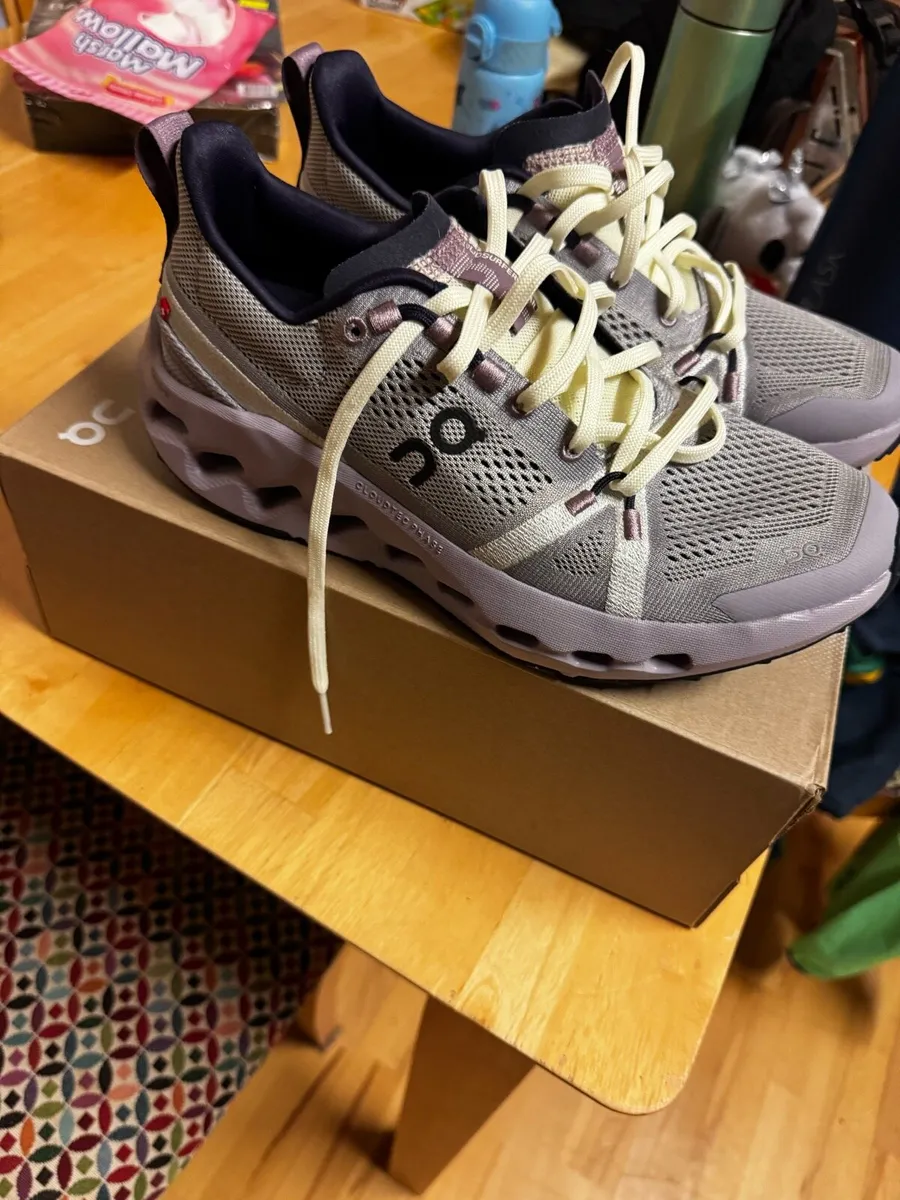 ON CloudSurfer Trail Sneakers - Image 2