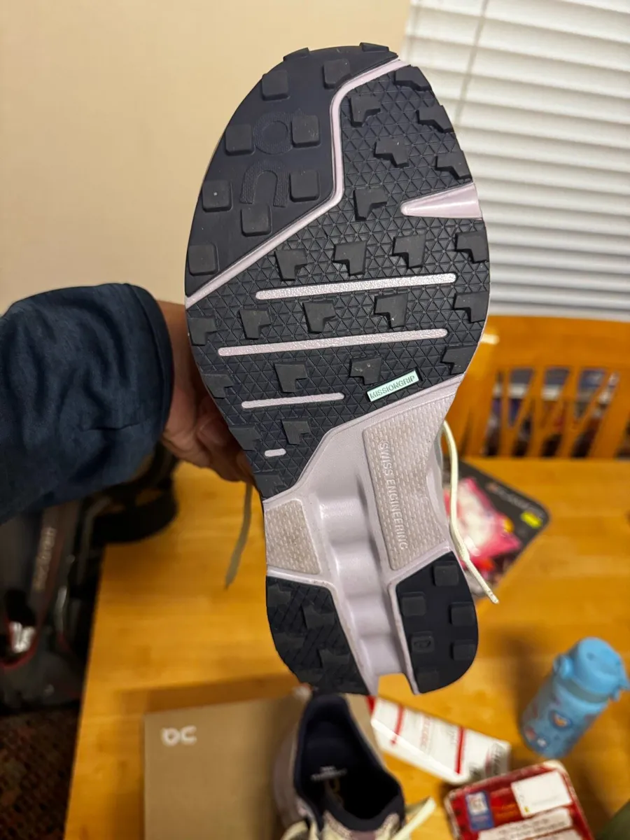 ON CloudSurfer Trail Sneakers - Image 4