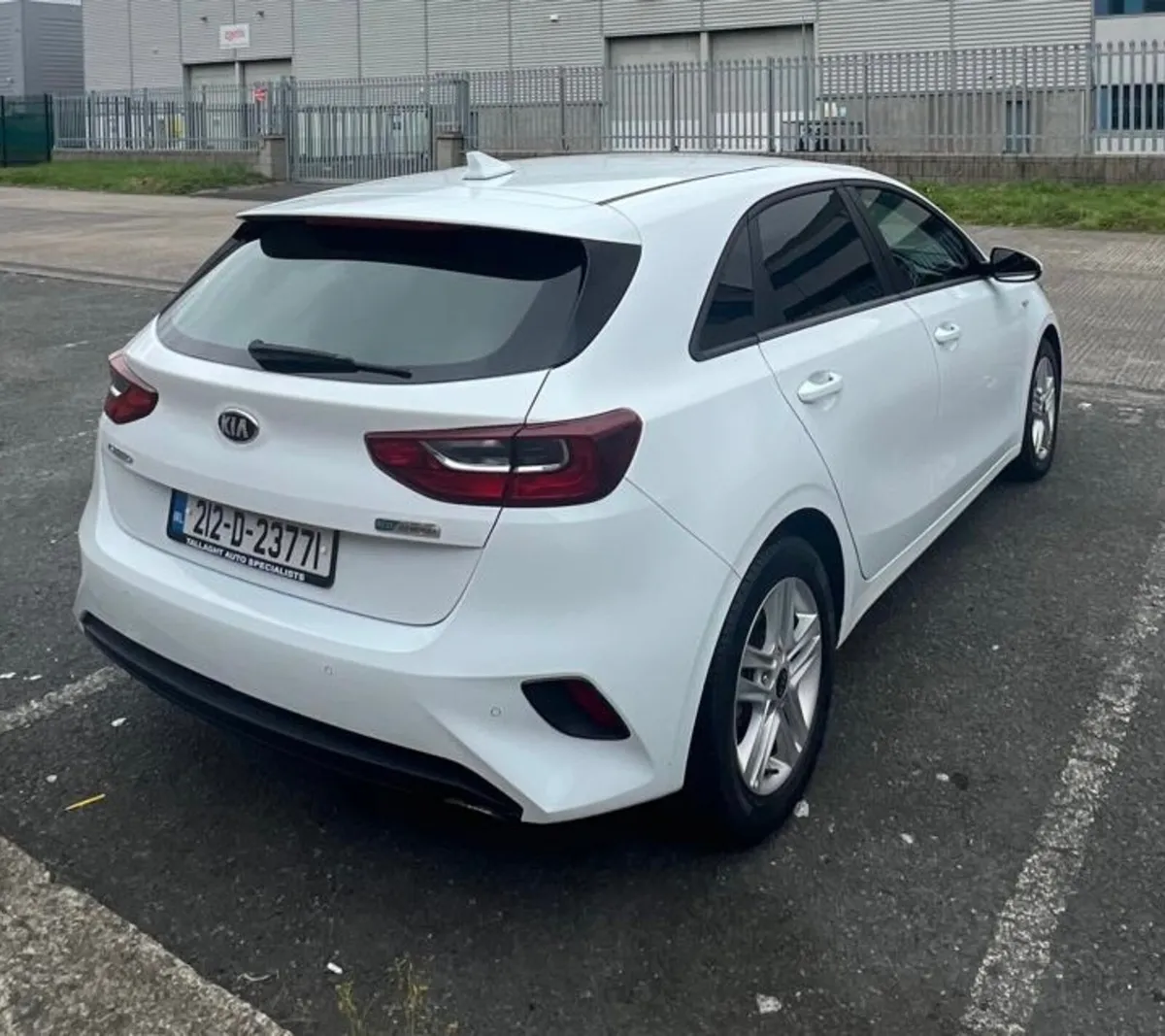 2021 Kia Ceed Commercial - Image 3