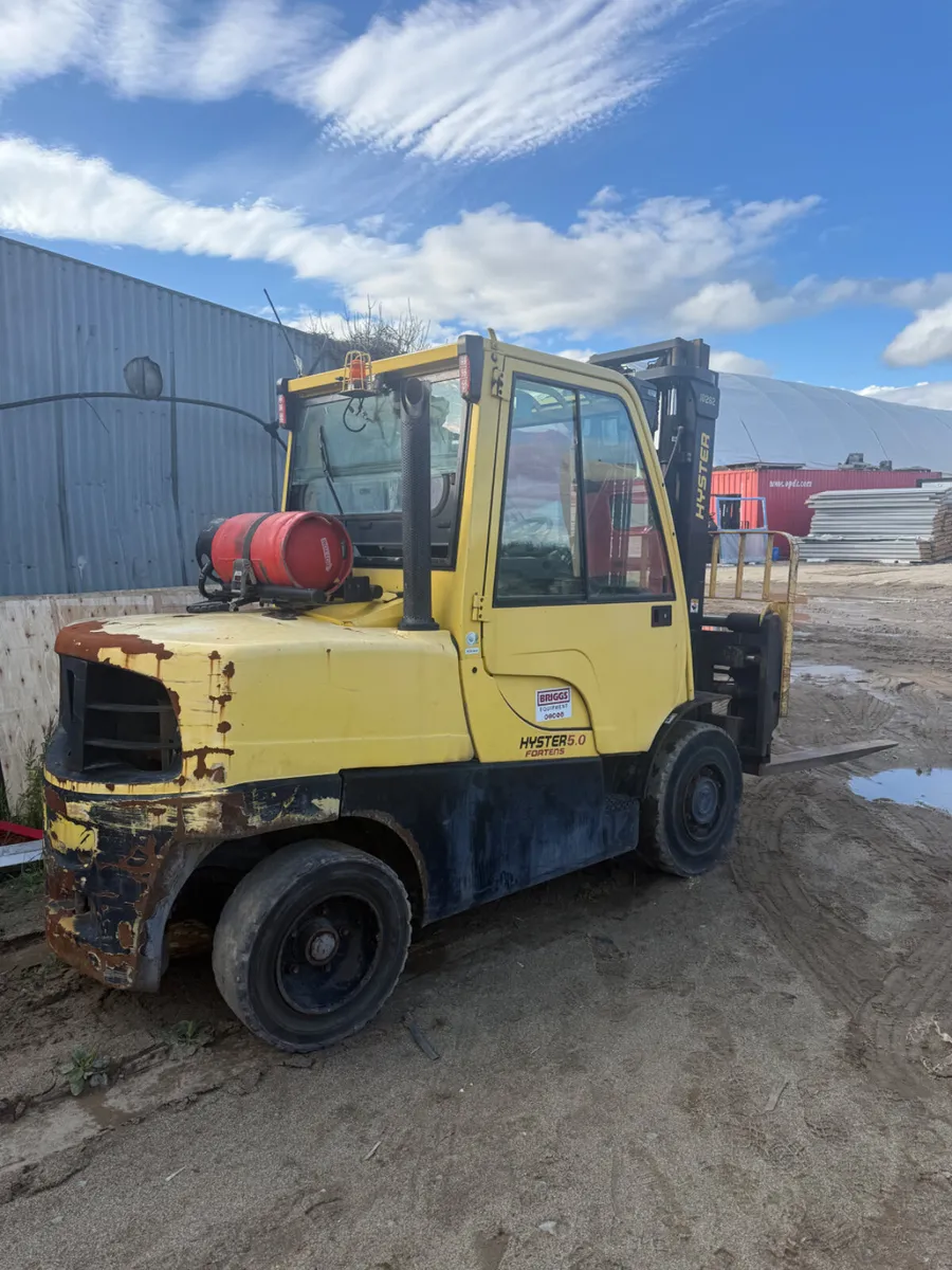 2020 Gas 5 Ton Hyster Forklift - Image 2
