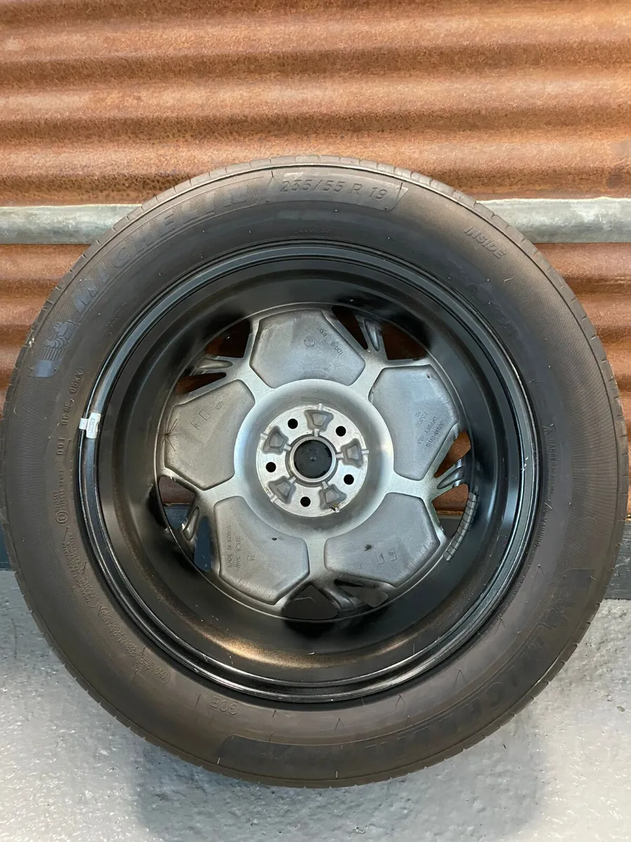 2022 Hyundai Ioniq 5 Alloy Wheel Single 235/55R19 - Image 3