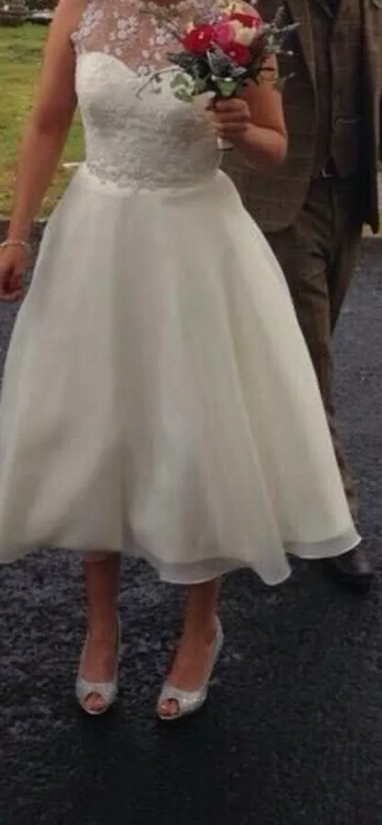 Wedding dress - Image 4