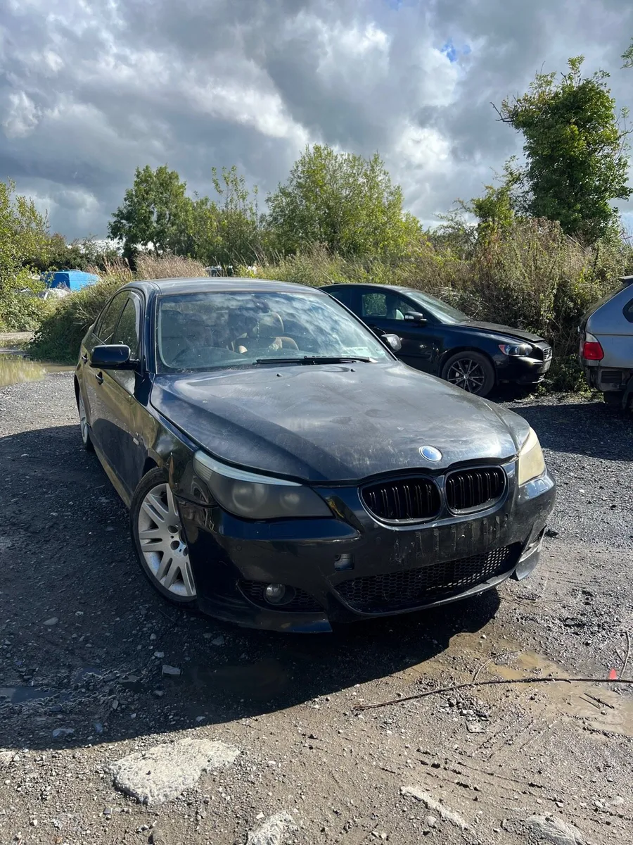 Breaking bmw 525d 2005 475/9 e60 M sport - Image 2