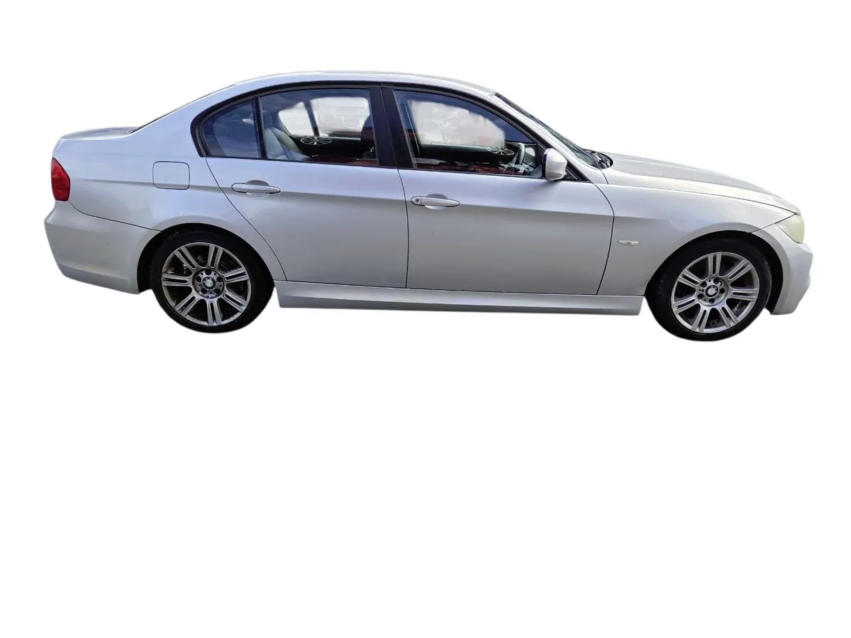 2010 BMW 3 SERIES For Breaking/Dismantling - Image 2