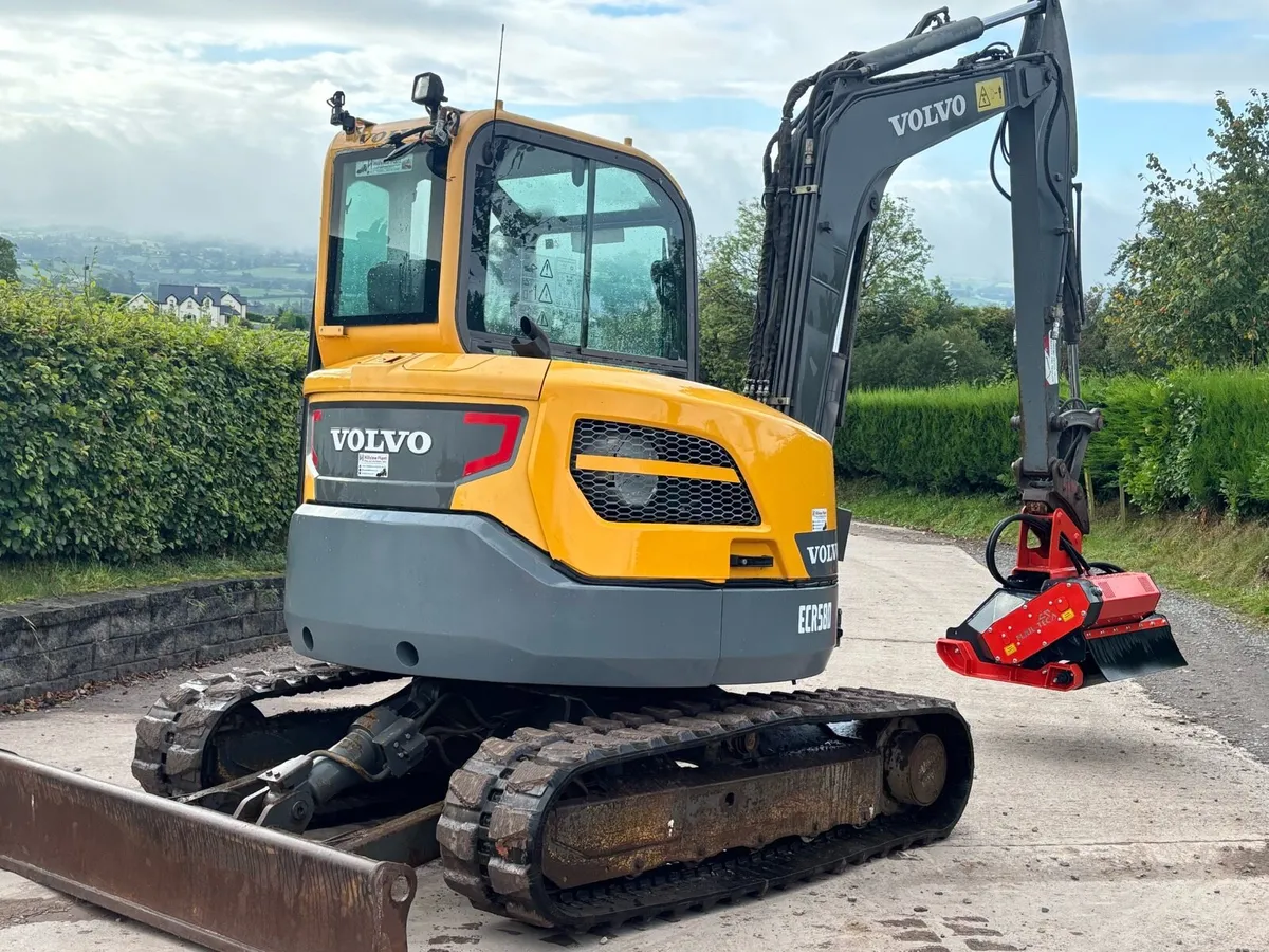 Volvo ECR58 Excavator - Image 3