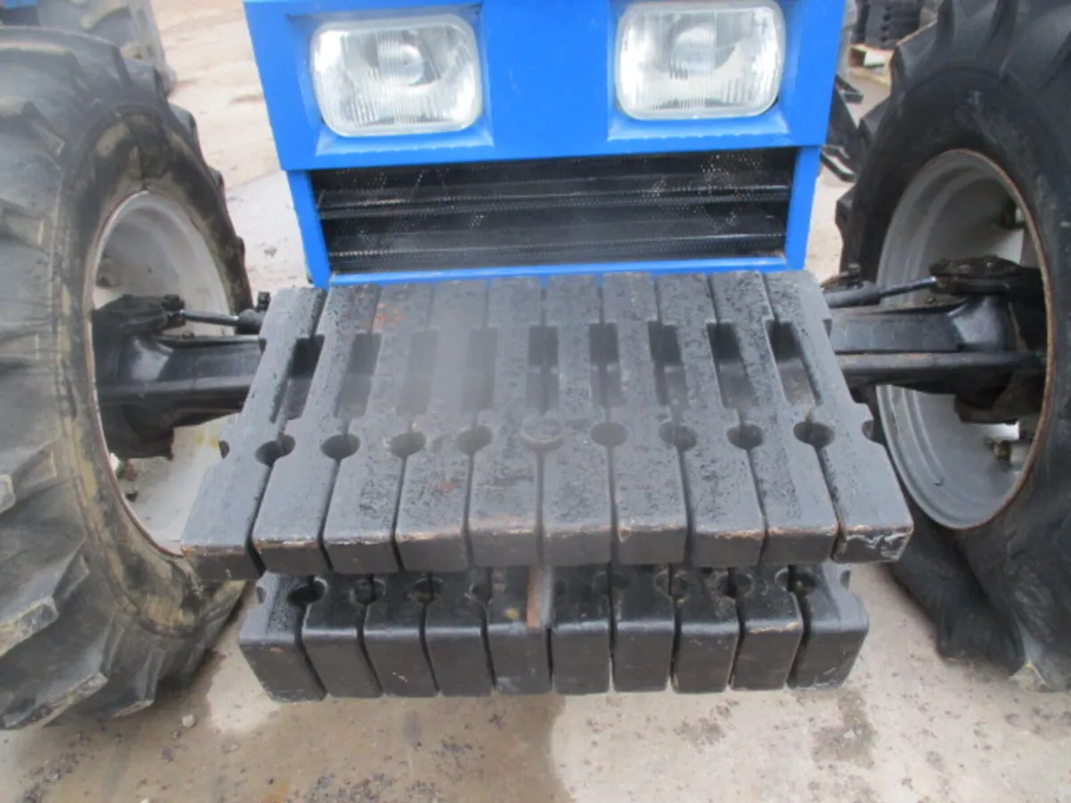 Fiat / New Holland 40 KG Weights - Image 1