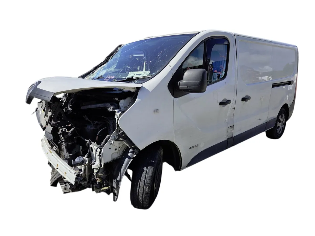 2015 RENAULT TRAFIC For Breaking/Dismantling - Image 4