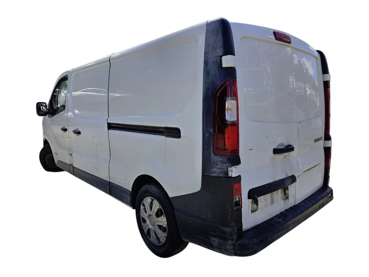2015 RENAULT TRAFIC For Breaking/Dismantling - Image 1